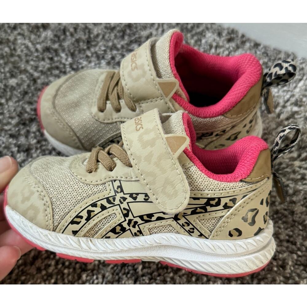 ASICS contend 7 leopard toddler size 6